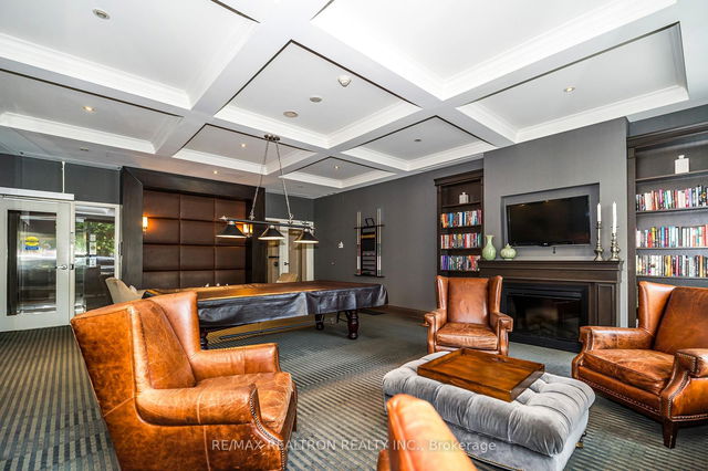 1011 - 1135 Royal York Road
