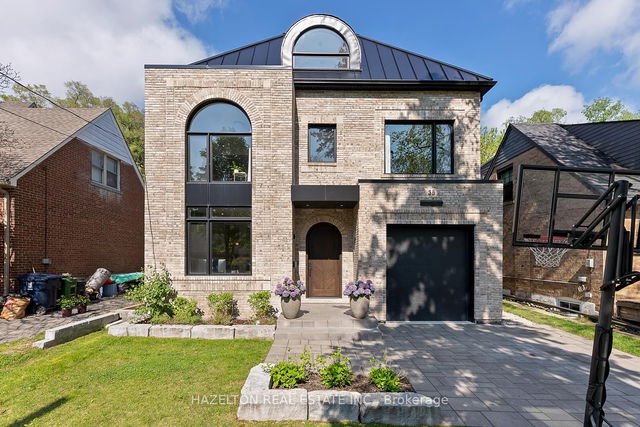 35 Worthington Crescent