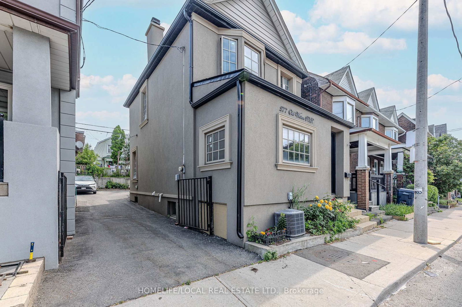 Detached House for sale at 277 Old Weston Road, Toronto, Ontario, M6N 3A7 - Weston-Pellam Park - MLS: W12234959