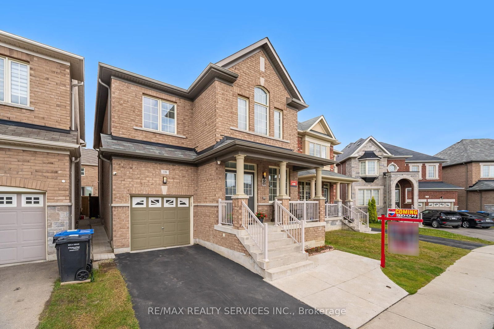 Detached House for sale at 18 Spokanne Street, Brampton, Ontario, L6R 4A2 - Sandringham-Wellington North - MLS: W12235010