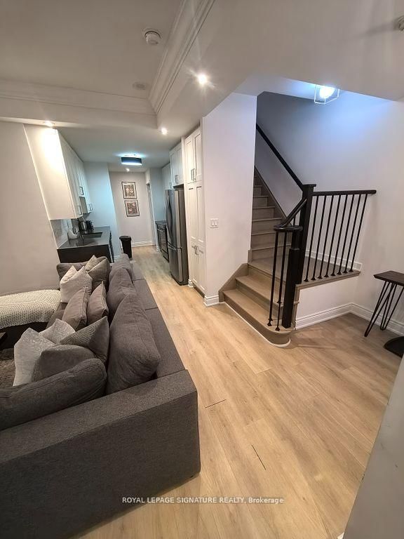 TH6 - 4065 Brickstone Mews