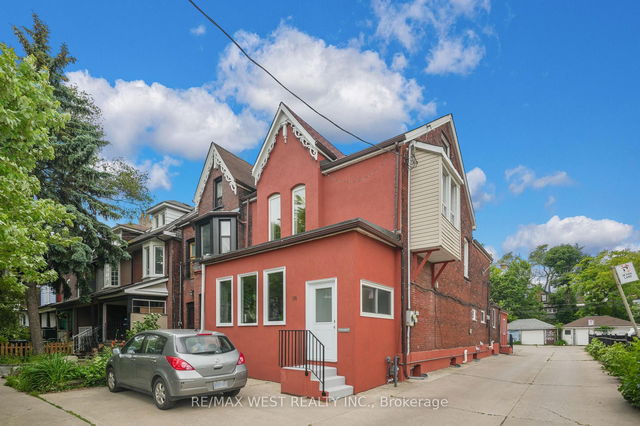 130 Lansdowne Avenue