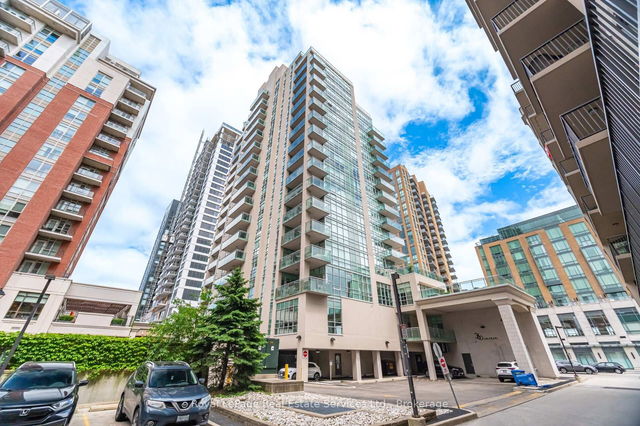303 - 360 Pearl Street