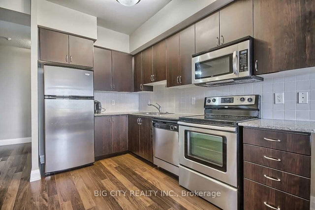 407 - 1 De Boers Drive