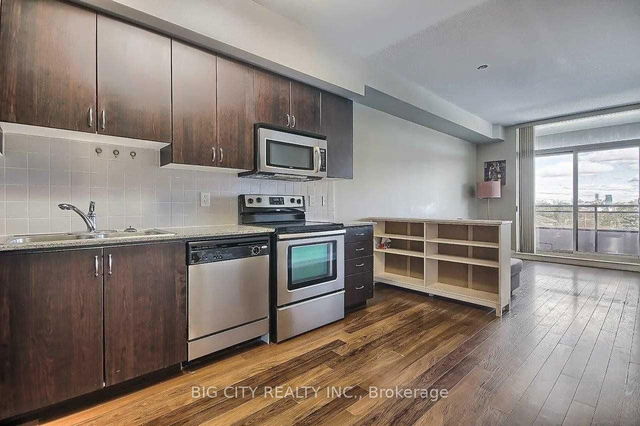 407 - 1 De Boers Drive