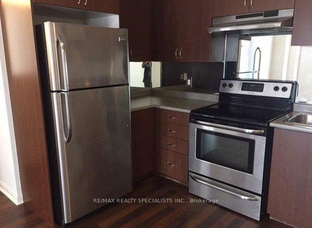 14 - 2875 Hazelton Place