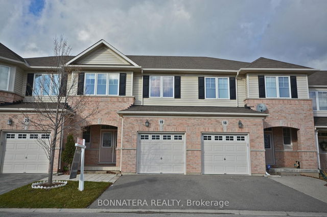 19 - 3275 Stalybridge Drive