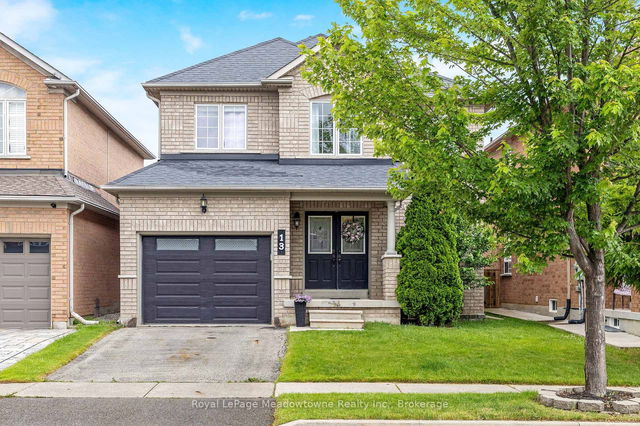 13 Robarts Drive