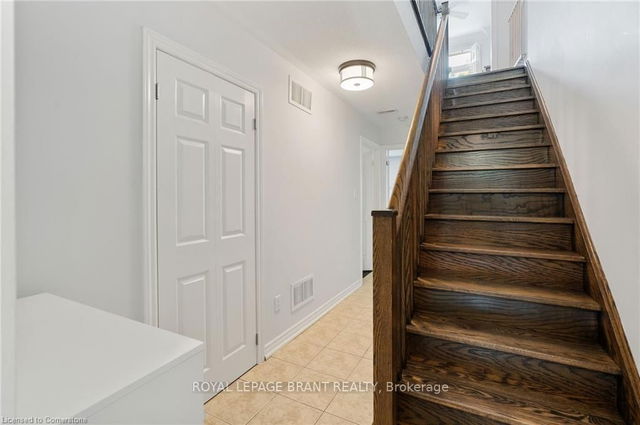 9 - 6995 Glory Court
