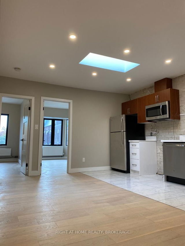 3A - 1022 Bloor Street W