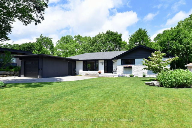 290 Gardenview Drive