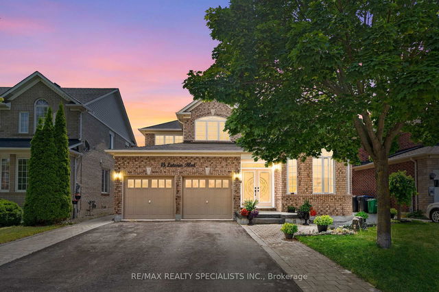 15 Latania Boulevard