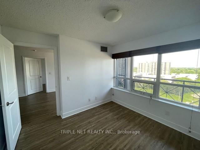 1125 - 2 Eva Road