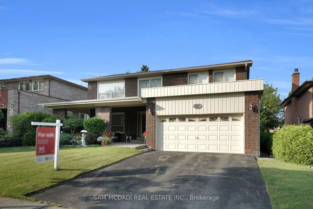 2529 Claymore Crescent