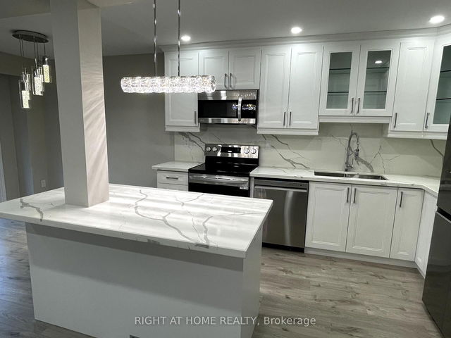 27 - 3025 Cedarglen Gate
