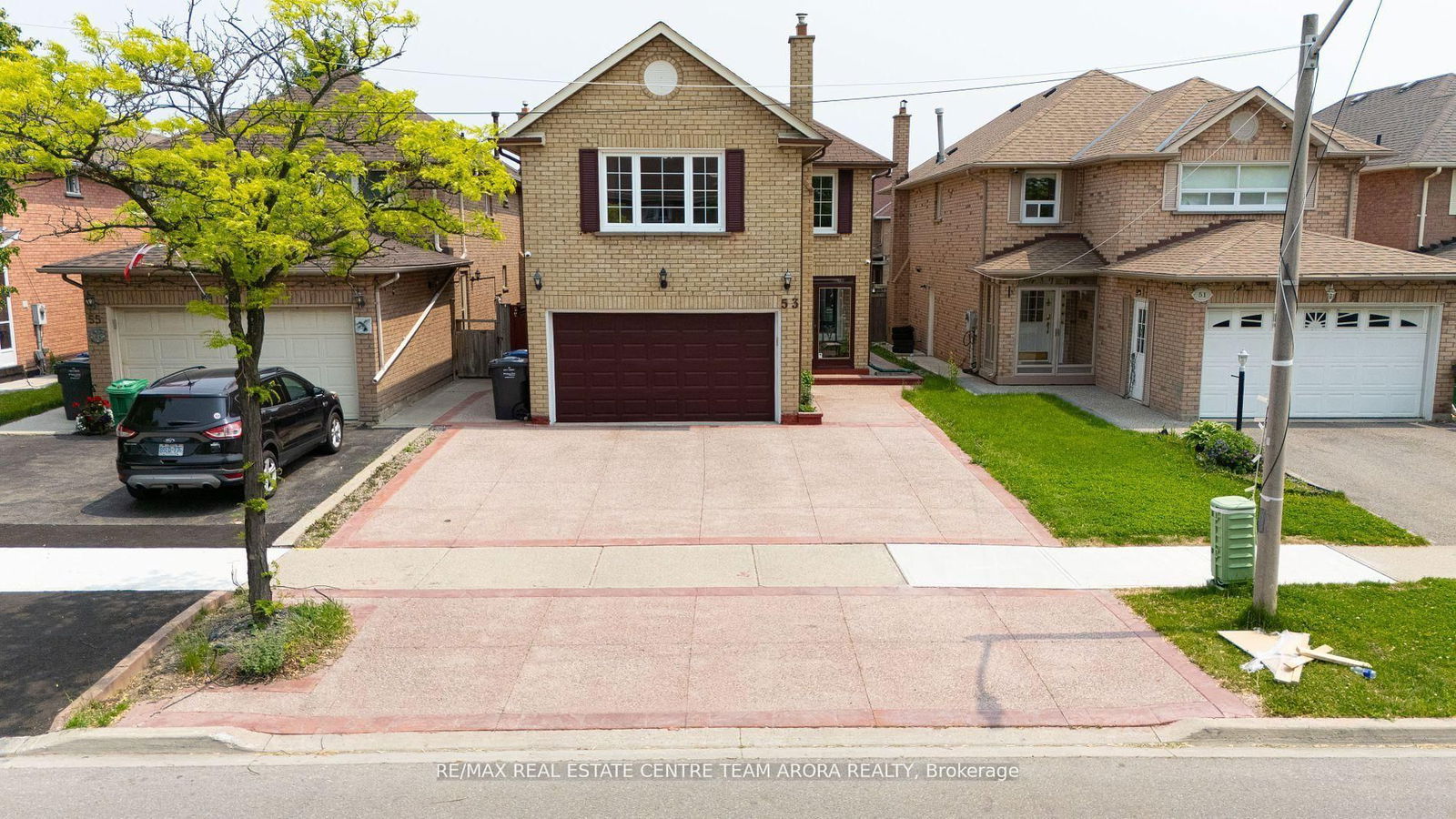 Detached House for sale at 53 Cheviot Crescent, Brampton, Ontario, L6Z 4G8 - Heart Lake East - MLS: W12237659