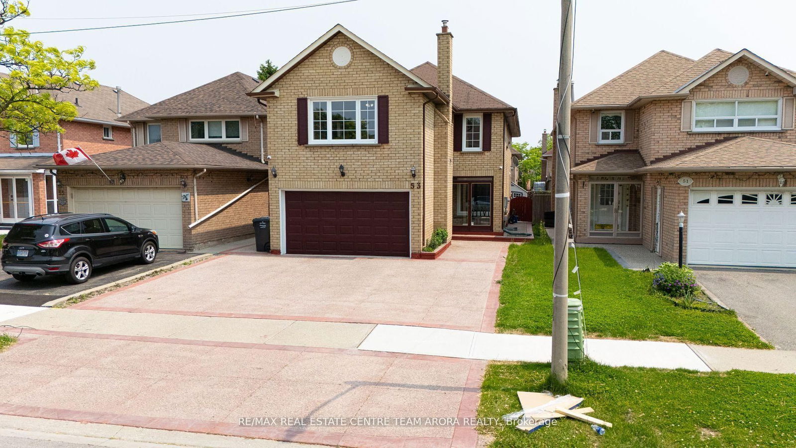 Detached House for sale at 53 Cheviot Crescent, Brampton, Ontario, L6Z 4G8 - Heart Lake East - MLS: W12237659