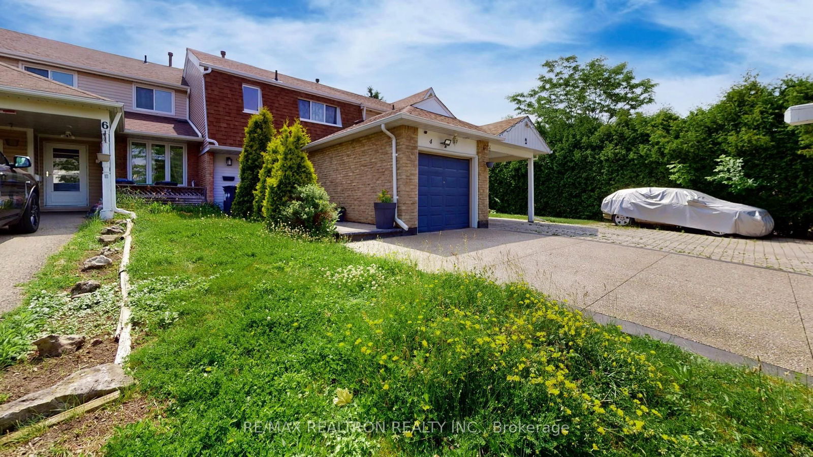 Townhouse for sale at 4 Fanshawe Drive, Brampton, Ontario, L6Z 1A9 - Heart Lake West - MLS: W12237752