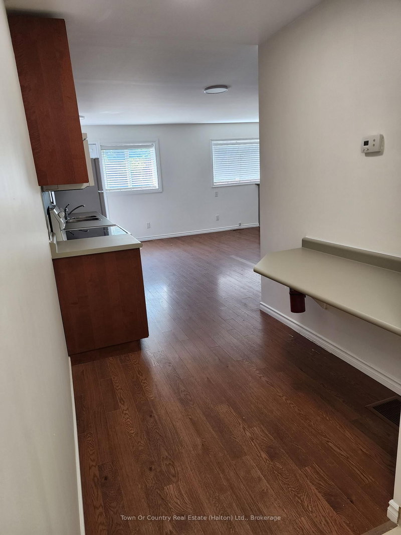 102 - 158 MILL St, Milton, L9T 1S2 | Image 3