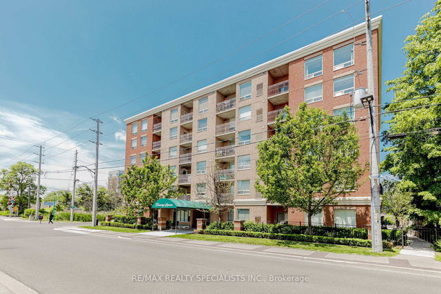 401 - 32 Tannery Street