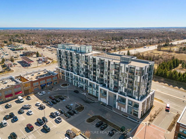 512 - 509 Dundas Street W