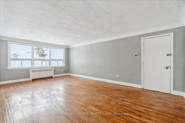 3 - 145 North Service Road E
