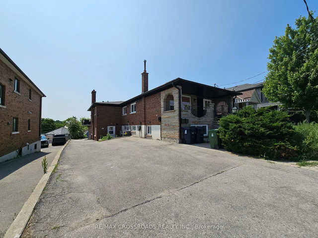 Lower Lvl - 2170 Dufferin Street