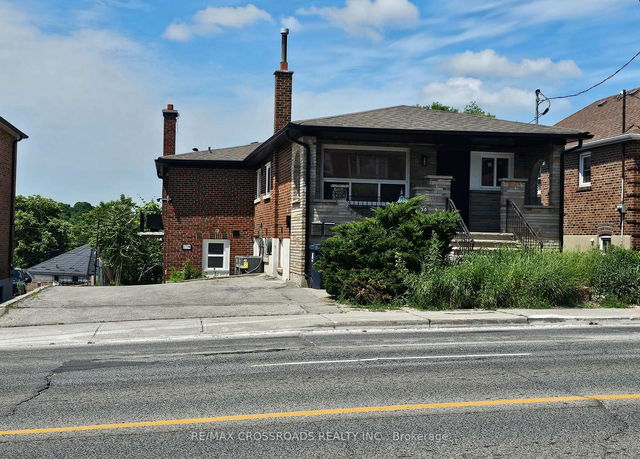 Lower Lvl - 2170 Dufferin Street