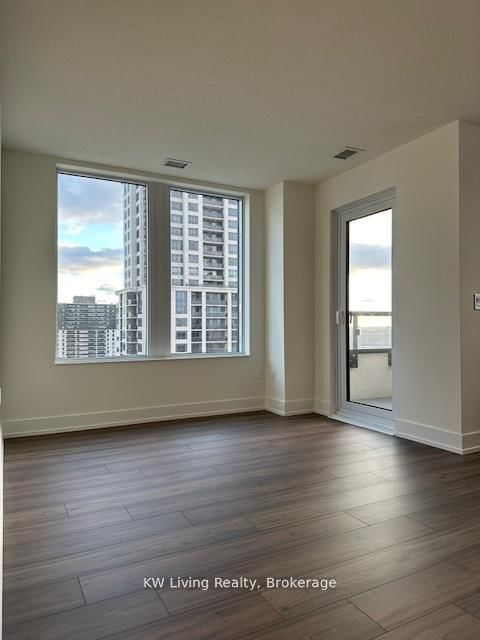 1002 - 10 Eva Road