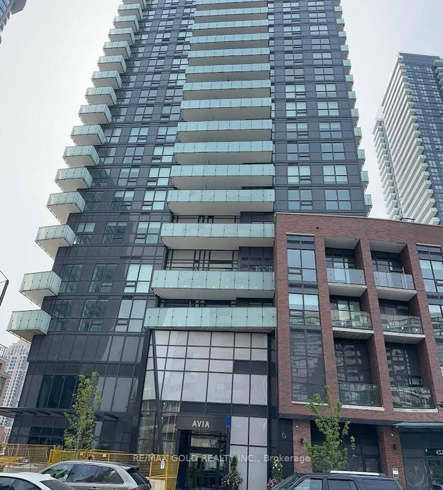 2905 - 430 Square One Drive