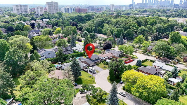 2092 Sava Crescent