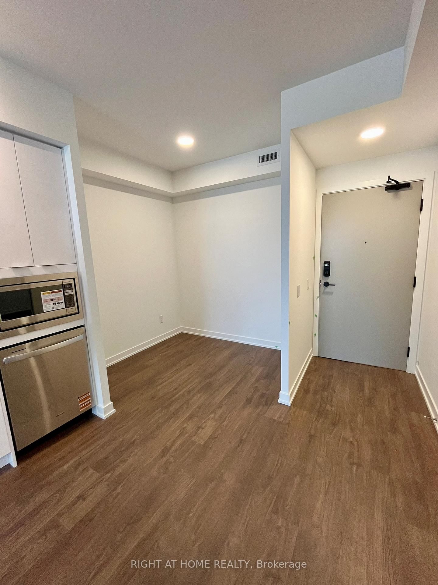 5105 Hurontario Street, Unit 1003 - Photo 10