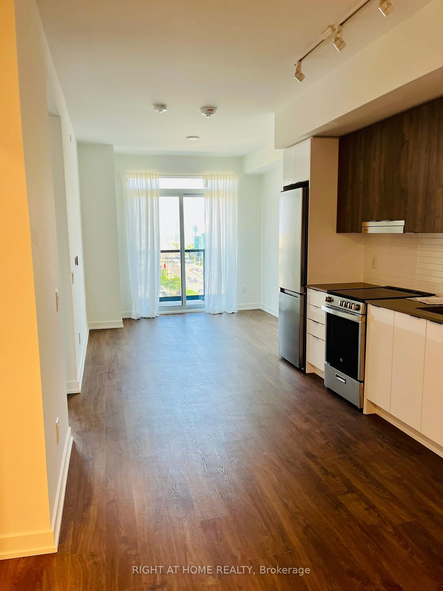 5105 Hurontario Street, Unit 1003 - Photo 15