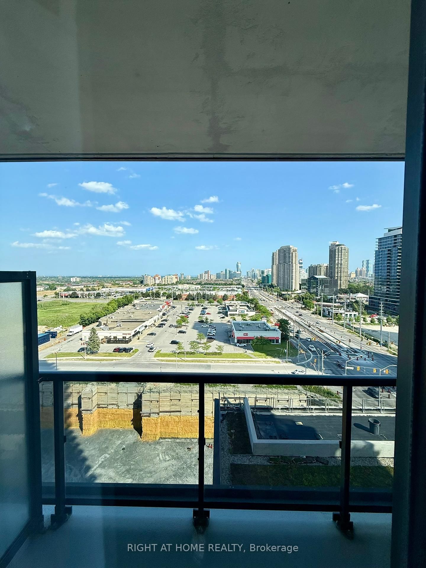 5105 Hurontario Street, Unit 1003 - Photo 21