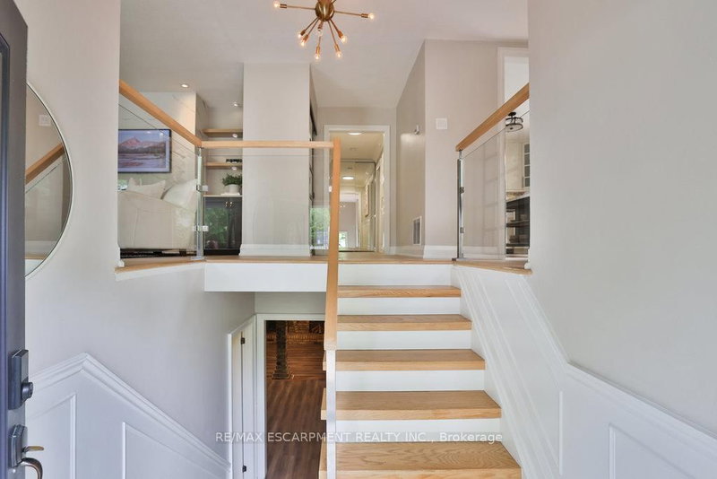 3354 BRISTOL Dr, Burlington, L7M 1W4 | Image 3