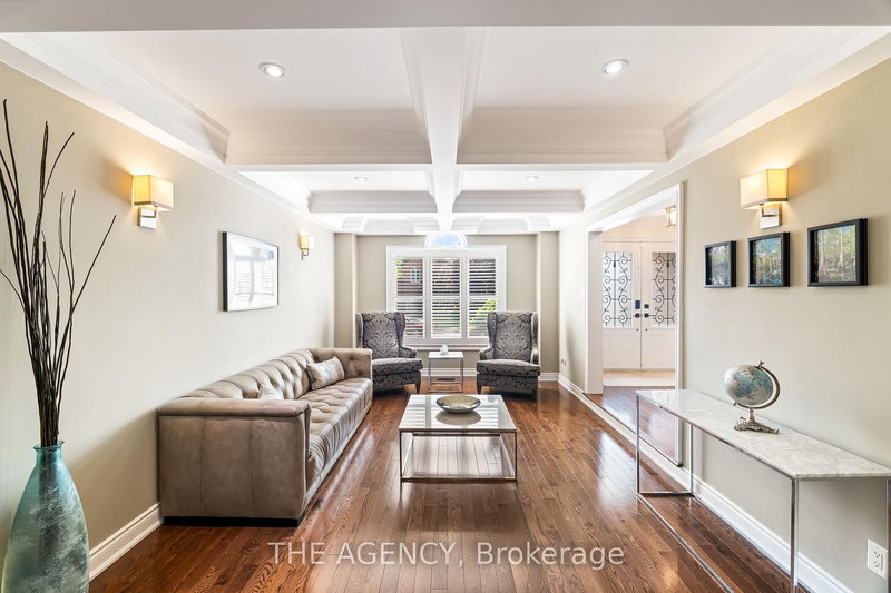 7 Stonegate Dr, Brampton, L6Z 3L7 | Image 3