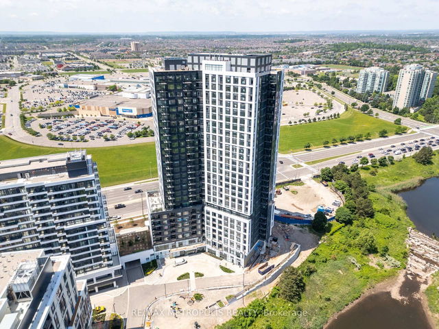 810 - 2495 Eglinton Avenue W