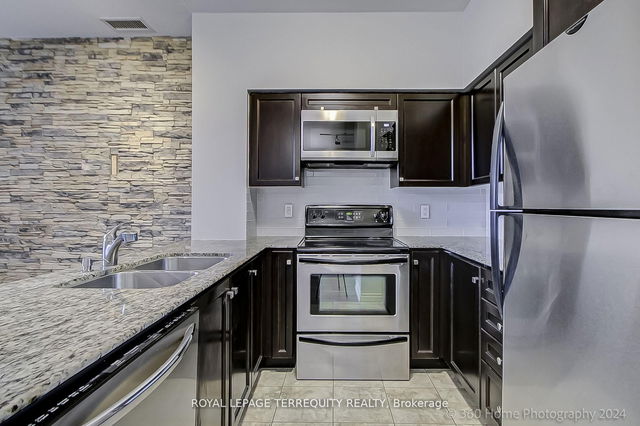 101 - 2772 Keele Street