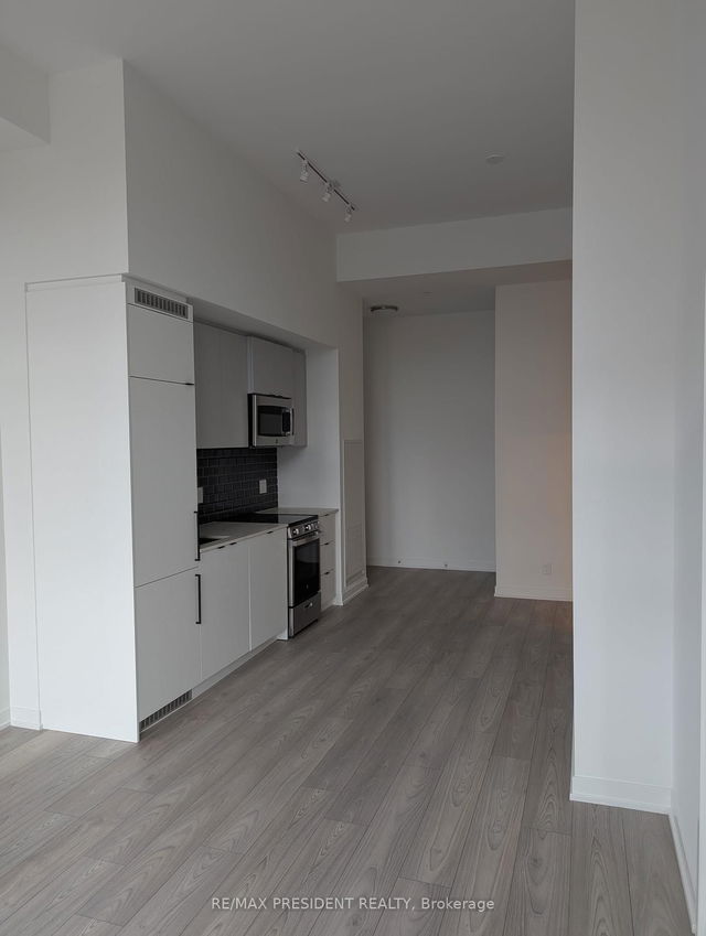 223 - 285 Dufferin Street