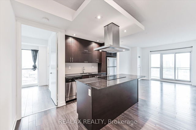 1624 - 165 Legion Road N