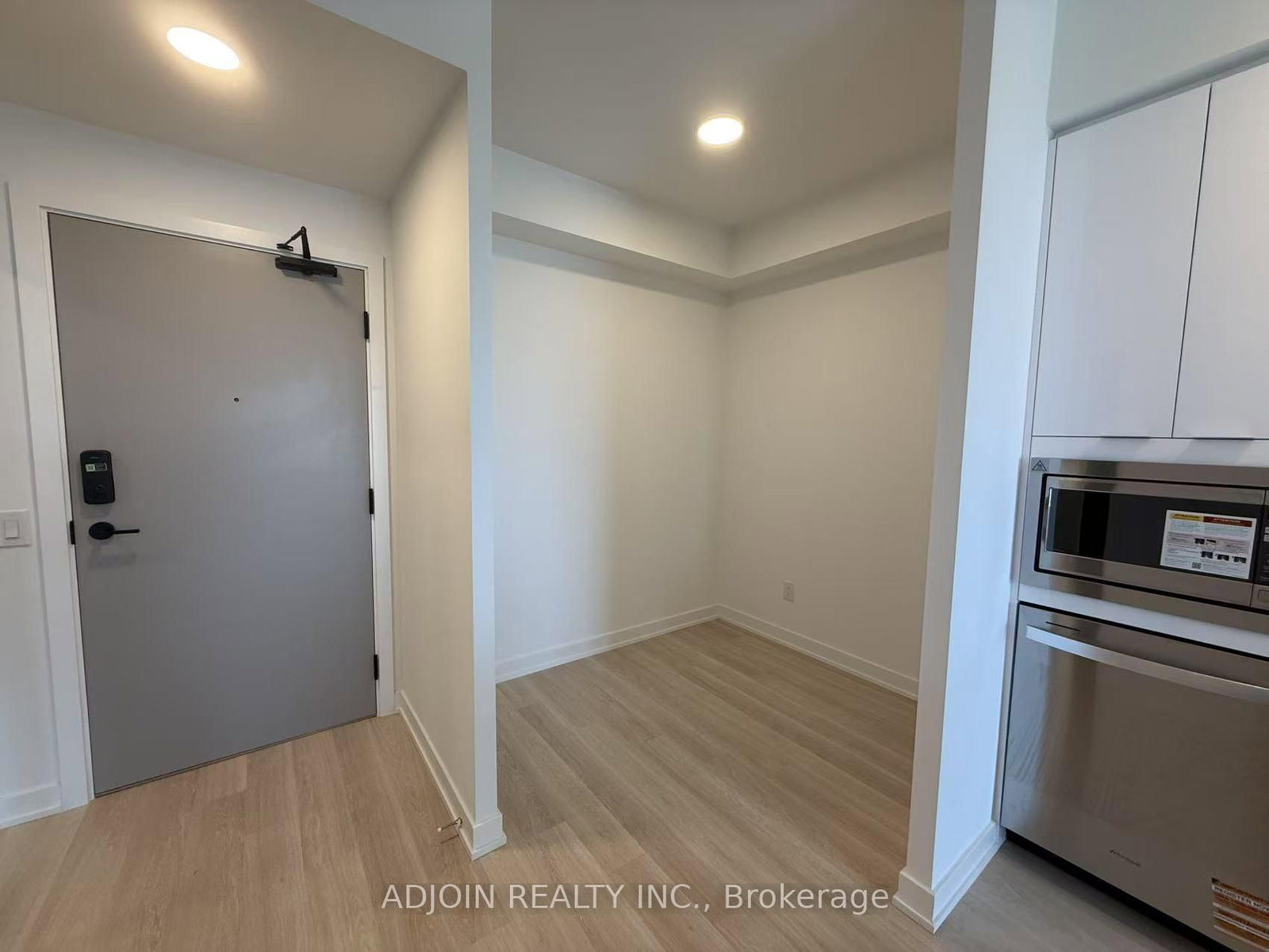 5105 Hurontario Street, Unit 1104 - Photo 3