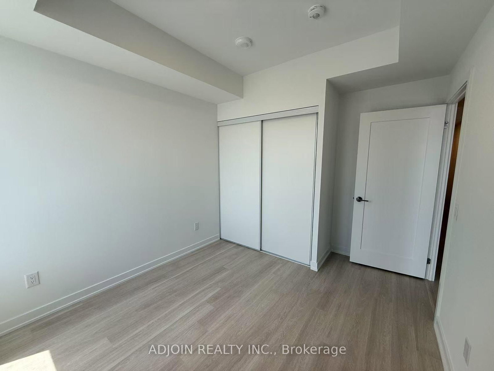5105 Hurontario Street, Unit 1104 - Photo 7