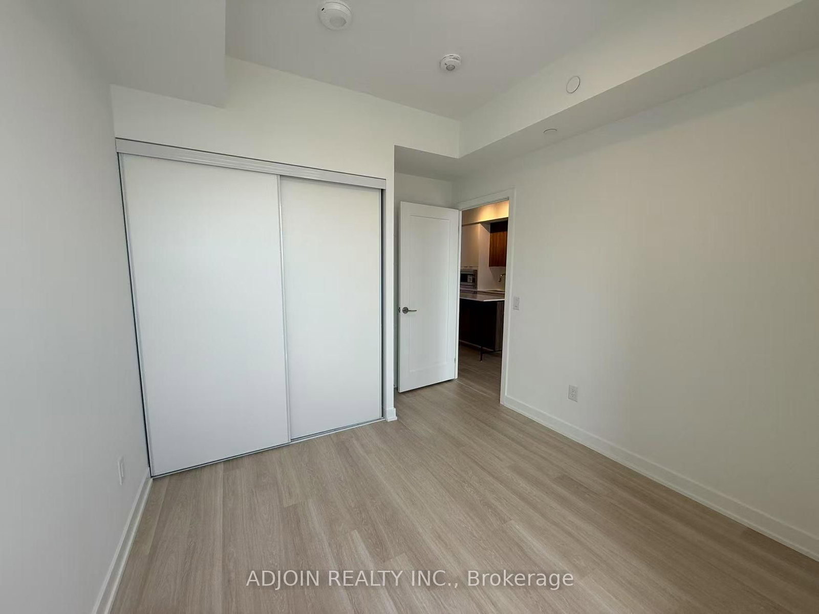 5105 Hurontario Street, Unit 1104 - Photo 8