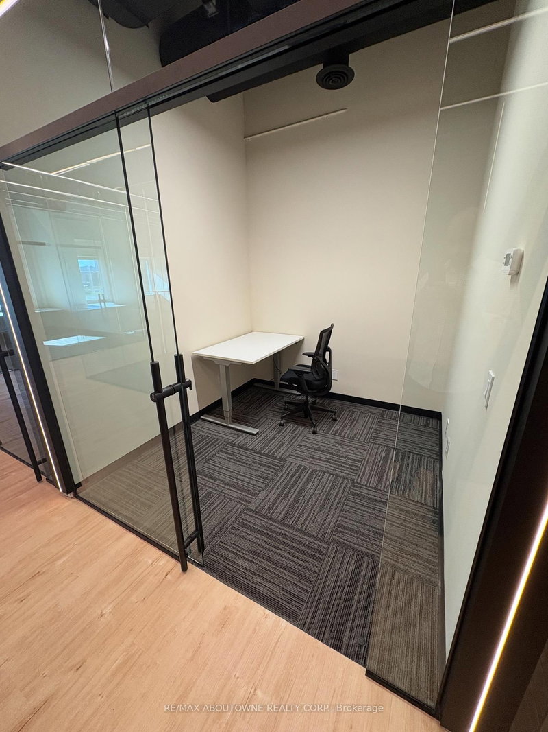 211-A - 320 Matheson Blvd W, Mississauga, L5R 3R1 | Image 2