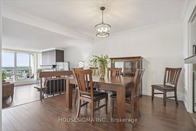 1605 - 1359 White Oaks Boulevard W