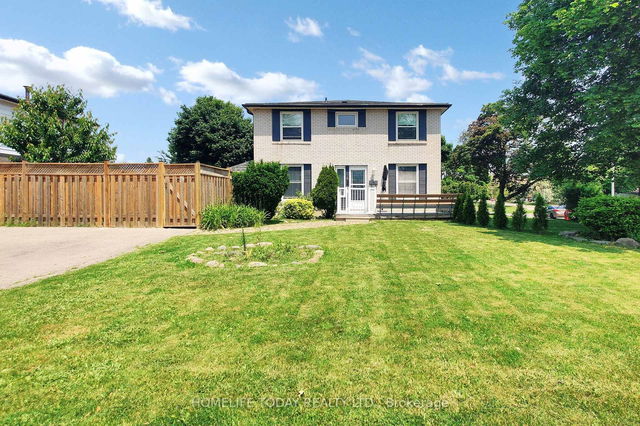 4 Flamingo Crescent