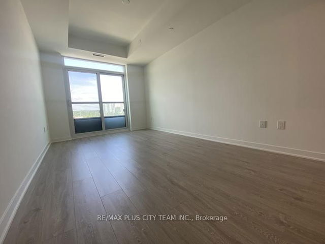 610 - 2485 Eglinton Avenue W