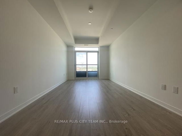 610 - 2485 Eglinton Avenue W