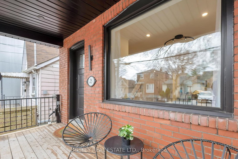 25 Warren Cres, Toronto, M6S 4S1 | Image 3