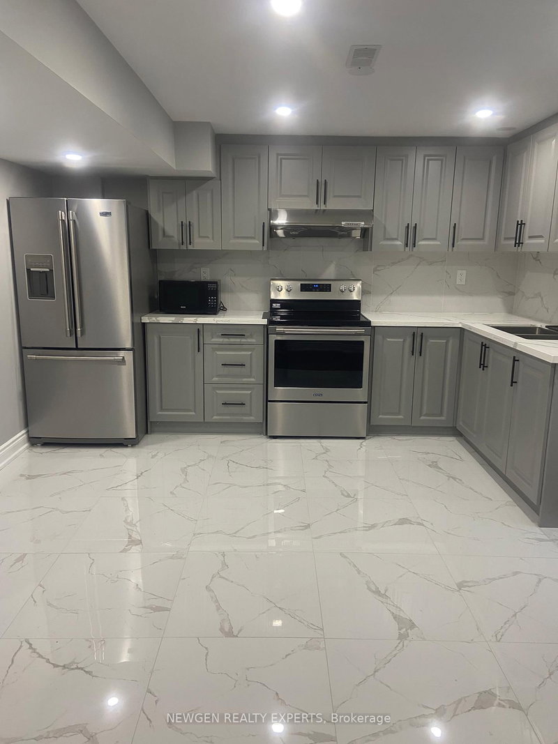 162 Luella Cres, Brampton, L7A 3H8 | Image 3